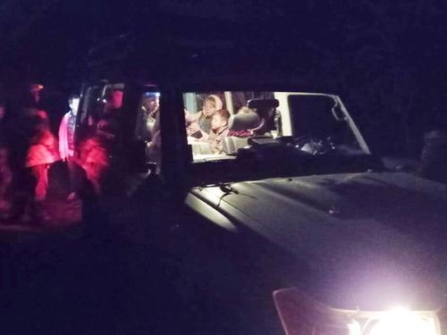 В Сочи спасатели вывели из леса 15 заблудившихся туристов