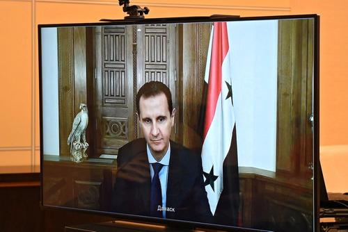 Асад считает, что проблему беженцев многие государства мира пытаются политизировать