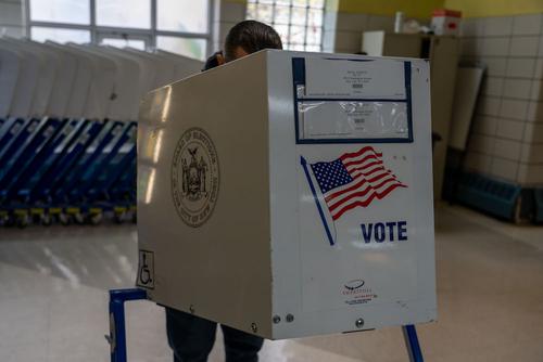 Госсекретарь Джорджии заявил о возможности вручную пересчитать пять миллионов голосов