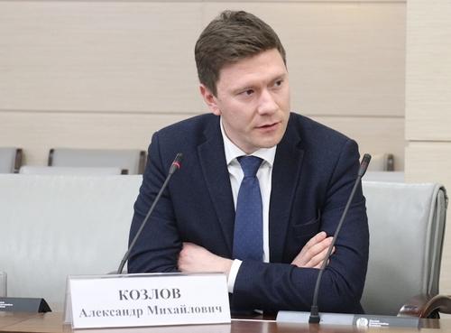 Единорос Козлов: Бюджет должен лучше отражать интересы обманутых дольщиков