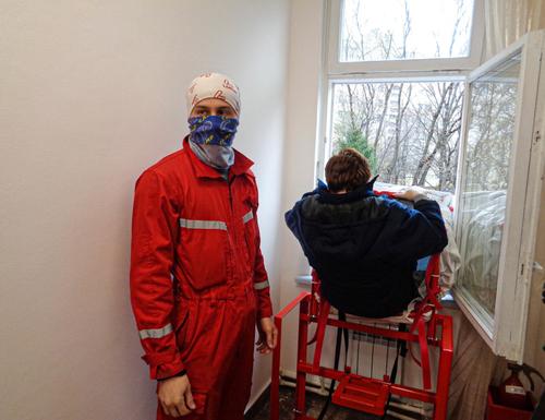 Пожар произошел в частном доме престарелых в Подмосковье