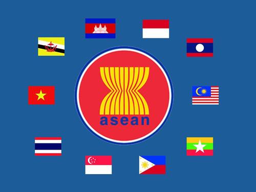 Пятнадцать стран Азиатско-Тихоокеанского региона объединились в крупнейший торговый блок в мире. Соглашение подписано в Ханое