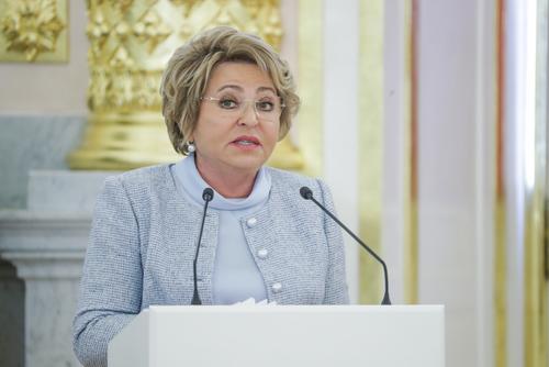 Матвиенко заявила, что оснований для дефицита лекарств в России нет