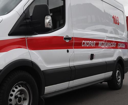 Скорая помощь и трактор столкнулись в Москве, пострадал фельдшер