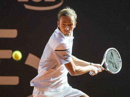 Лучший теннисист России Даниил Медведев обыграл первую, вторую и третью ракетки мира
