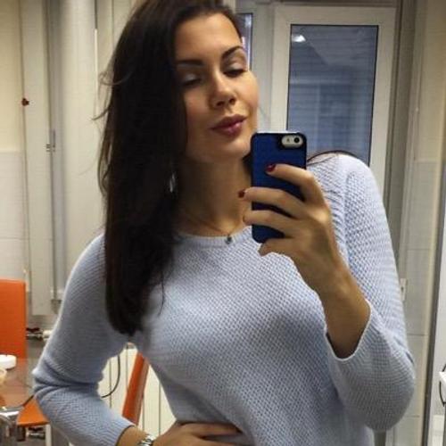 Телеведущая Екатерина Андреева опубликовала честное фото без макияжа