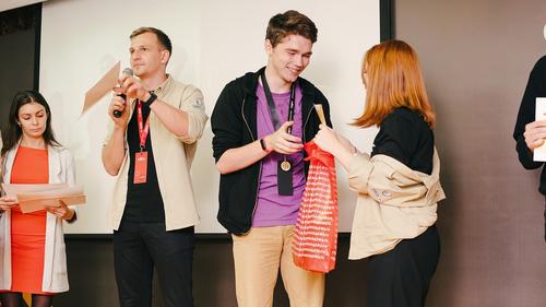 Победители премии форума «Мёд» пройдут стажировки в компаниях России