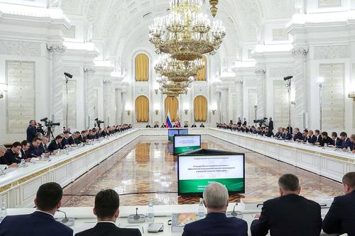 Госдума приняла в третьем чтении закон о Государственном совете РФ