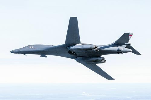 The Drive: новая стелс-ракета бомбардировщиков США B-1B Lancer может угрожать Крыму