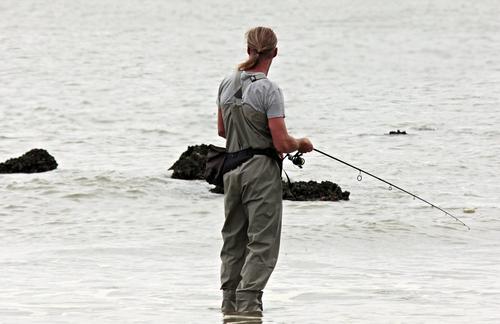 На озере в городском округе Луховицы спасли рыбака, который провалился под лед