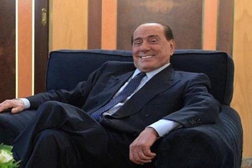 Сильвио Берлускони прописали полный покой и запретили какую-либо деятельность