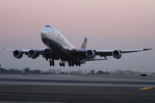 Boeing 747 совершил экстренную посадку в Новосибирске