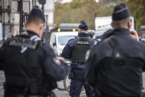 В ходе беспорядков во Франции пострадали почти 70 полицейских