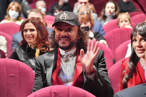 Филипп Киркоров за кулисами «Песни года» устроил скандал режиссеру за замечание