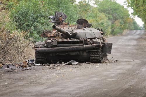 Появилось видео с армянским танком, уничтоженным дроном-камикадзе Баку во время войны в Карабахе