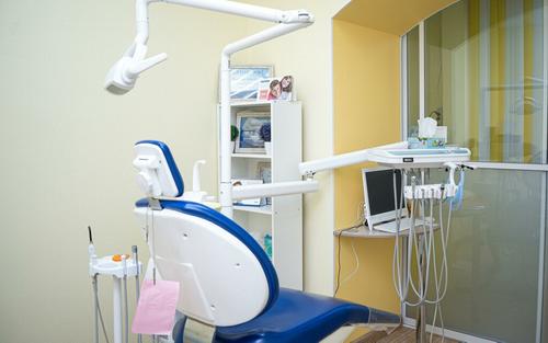 Мошенники-стоматологи обманули 200 хабаровчан