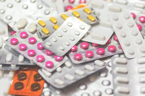Профессор Сергей Зырянов посоветовал, какие препараты нужно иметь в домашней аптечке на случай заболевания коронавирусом