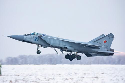 Ресурс Avia.pro: российский Су-30 сорвал разведывательную миссию самолетов НАТО у берегов Крыма