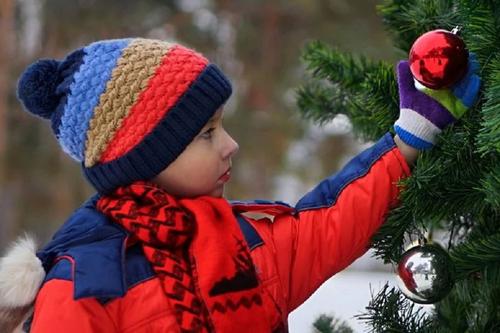 Власти Тамбовской области разрешили проведение новогодних утренников в детсадах