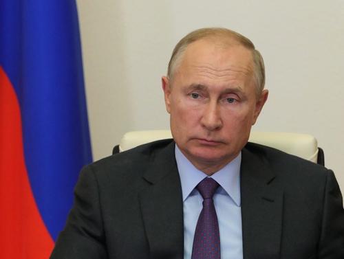 Путин заявил, что иногда при просмотре телевизора «оторопь берет»