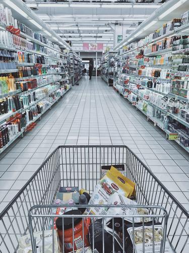 Экономист Узун  оценил заявление Дерипаски о причинах роста цен на продукты