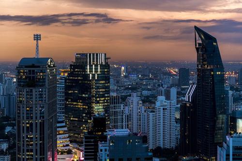 Сильное загрязнение воздуха выявили в нескольких районах Бангкока