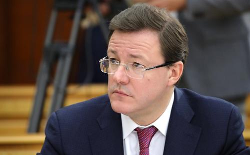 Губернатор Самарской области Дмитрий Азаров запретил в регионе новогодние корпоративы