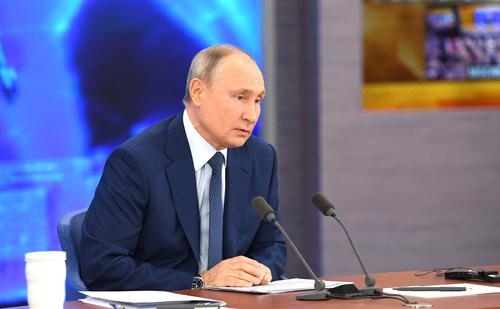 Путин назвал причину сложной ситуации в России