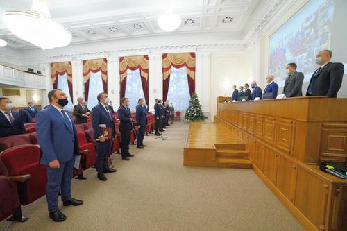 Южноуральские депутаты приняли бюджет области