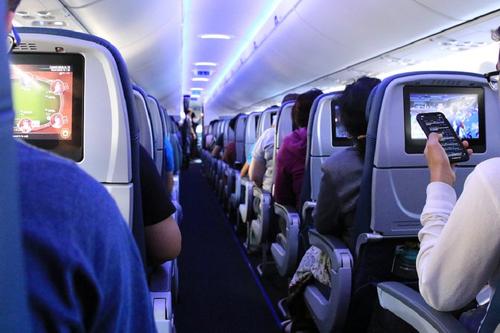 В Роспотребнадзоре сообщили о снижении риска заражения коронавирусом в самолетах