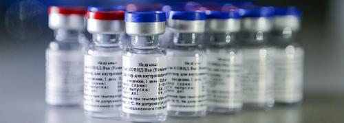 Журналист Bloomberg объяснил, почему российской вакцине «Спутник V» можно доверять 