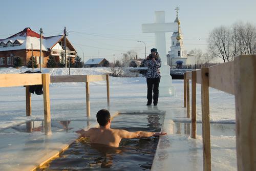 Терапевт Алексеева рассказала, как подготовиться к крещенским купаниям