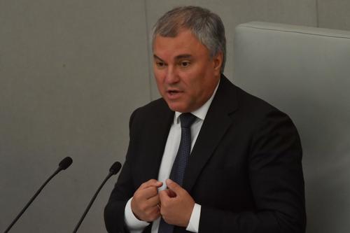 Володин сообщил, что один депутат Госдумы находится в реанимации из-за коронавируса