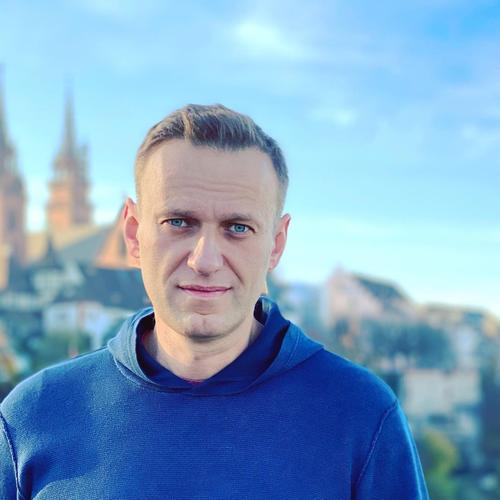 «Я вернусь домой 17 января», Навальный написал, что возвращается в Россию