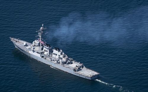 Avia.pro: выдвинувшийся в направлении Черного моря эсминец США «Дональд Кук» может пойти на антироссийскую провокацию 