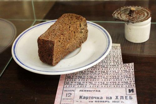 В хабаровских ТЦ раздадут «блокадный» хлеб