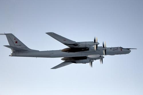 ВВС США отследили два российских Ту-142 в опознавательной зоне ПВО Аляски