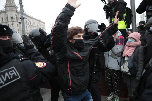 Омбудсмен Москалькова помогла родителям найти задержанного на незаконном протесте сына