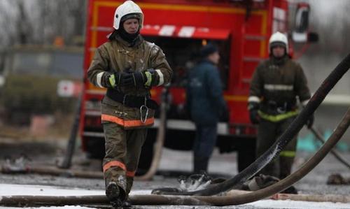 Топливозаправщик загорелся на северо-западе Москвы