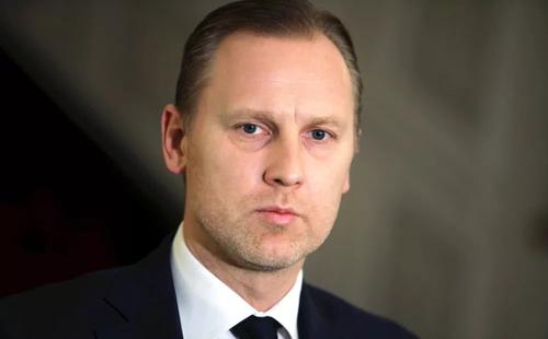 Латвийский депутат откровенно высказался о премьер-министре