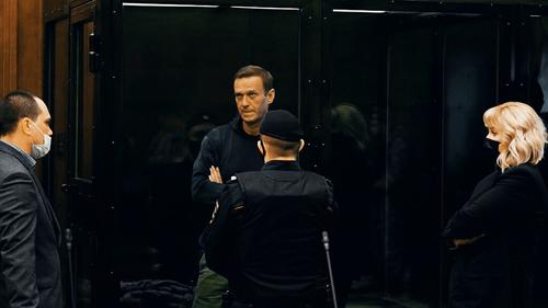 МИД Латвии внимательно следит за судом по делу Навального