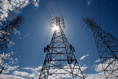 Энергетический кризис заставил Украину возобновить поставки электроэнергии из России