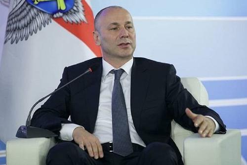 Музаев сообщил, что ЕГЭ планируется провести в июне