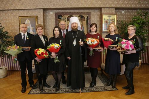 Врачей, работающих в «красной зоне», наградила Челябинская епархия
