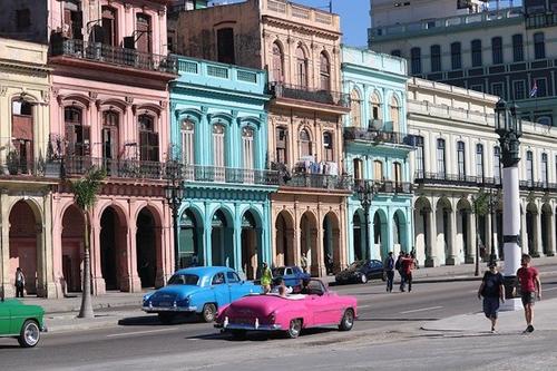 Власти Гаваны возвращают комендантский час из-за роста заболеваемости коронавирусом