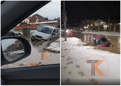 В реках улиц Краснодара вновь тонут машины