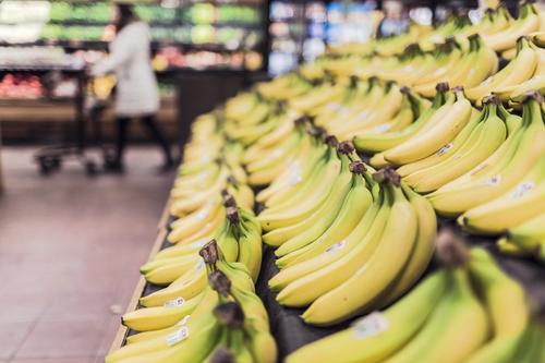 В некоторых российских магазинах с прилавков могут временно исчезнуть бананы