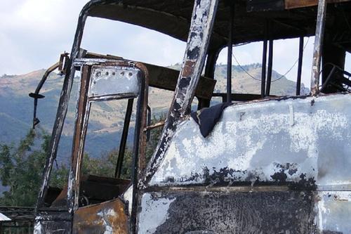 В Нигерии девять человек погибли в столкновении автобуса с грузовиком