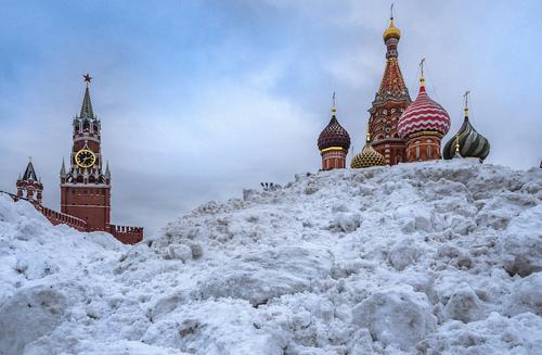 Высота сугробов в Москве может в субботу побить рекорд 1956 года