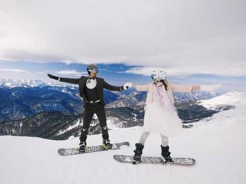 Молодая пара провела свадьбу в сочинских горах